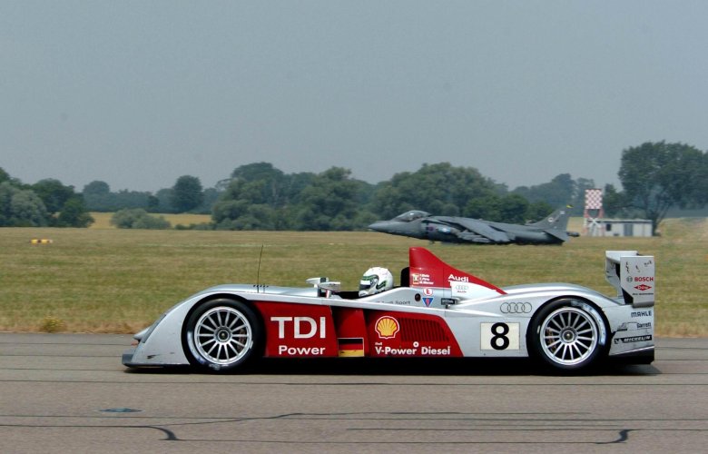 Audi r10 tdi race car`06