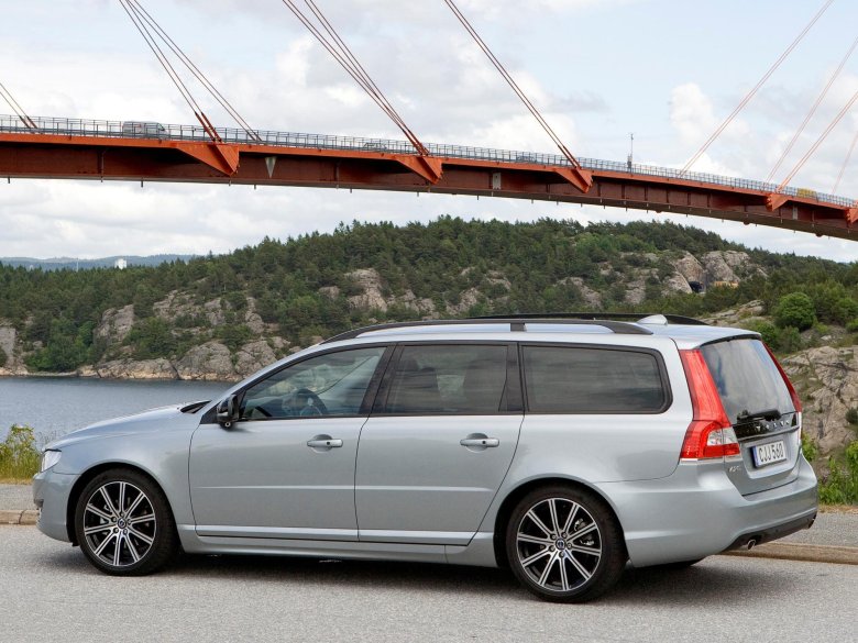 Volvo универсал v70