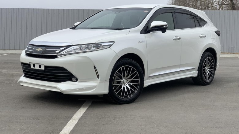 Toyota harrier hybrid 2017