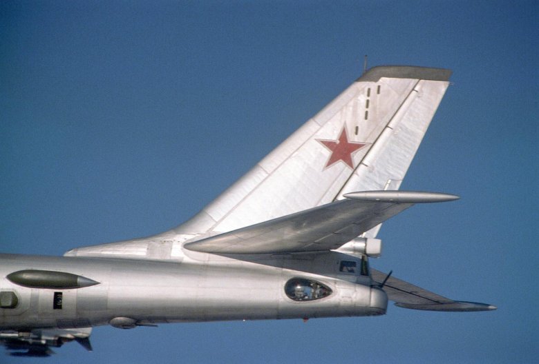 Ту 16 реактивный самолёт