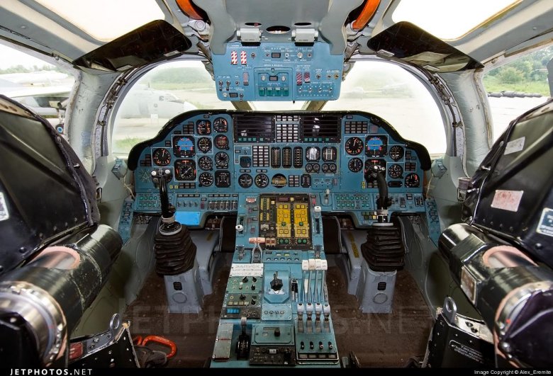 Кабина ту 160