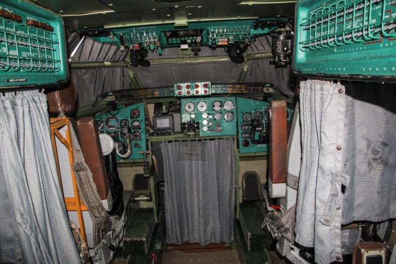 Ту-95мс кабина