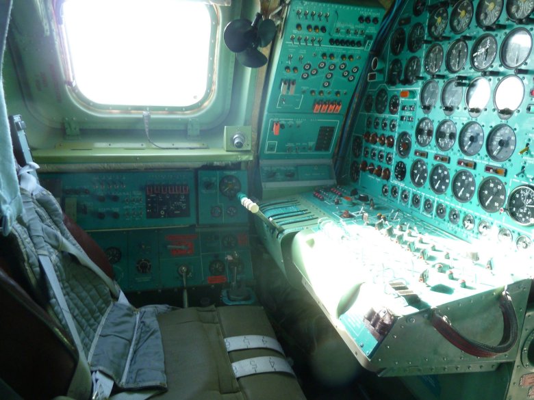 Ту 95 мс кабина