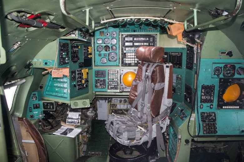 Ту-95мс кабина