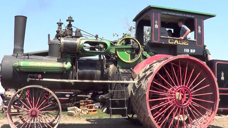 Первый трактор в мире