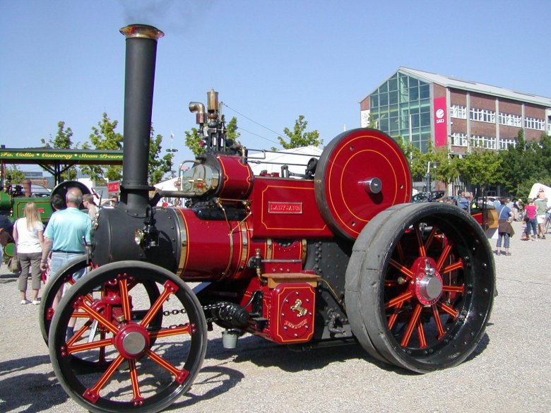 Первый паровой автомобиль