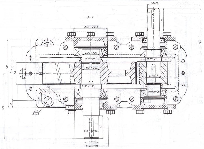 Компоновочный чертеж конического редуктора