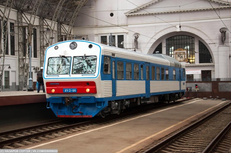 Дизель поезд