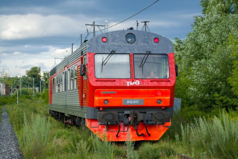 Электропоезд эт 2 м