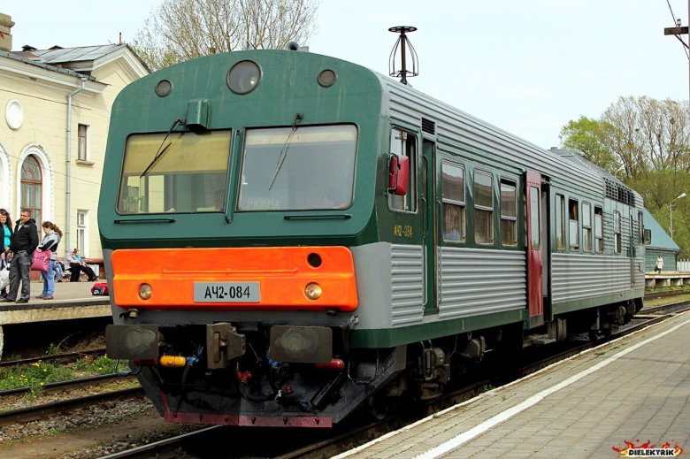 Пригородные поезда