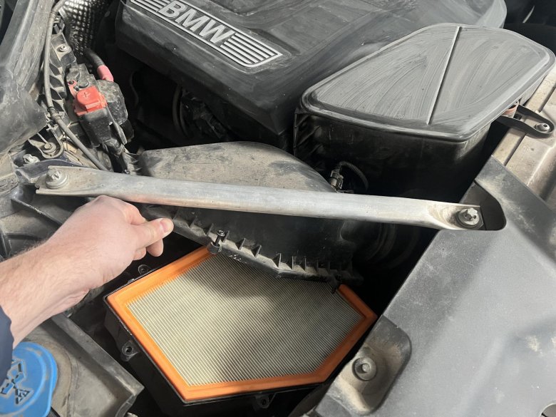 Замена воздушного фильтра бмв х3