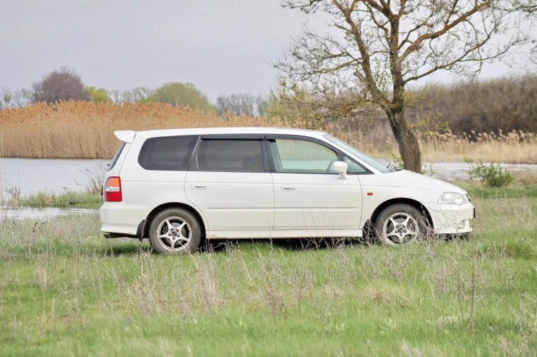 Хонда одиссей 2001