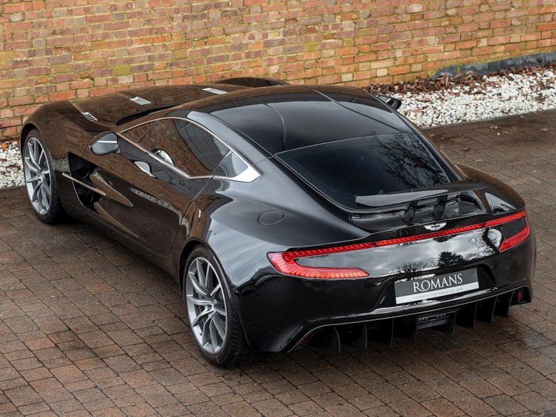 Aston martin one 77