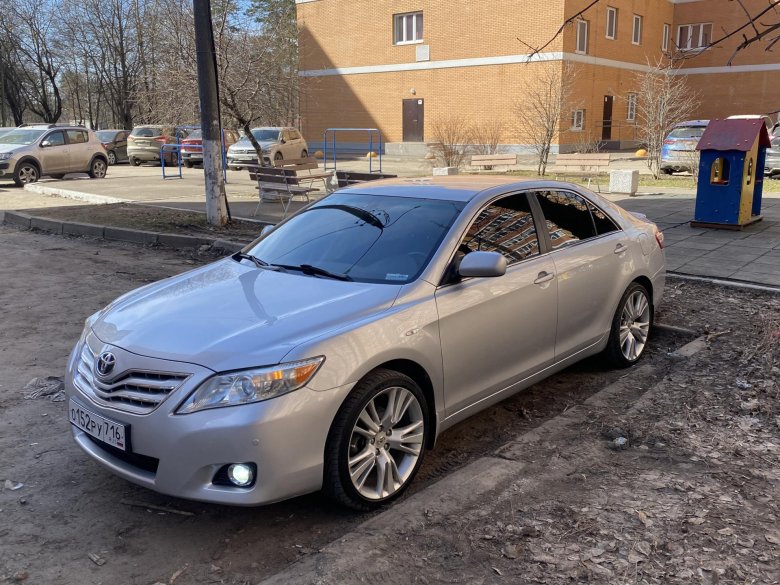Toyota camry 40 2011