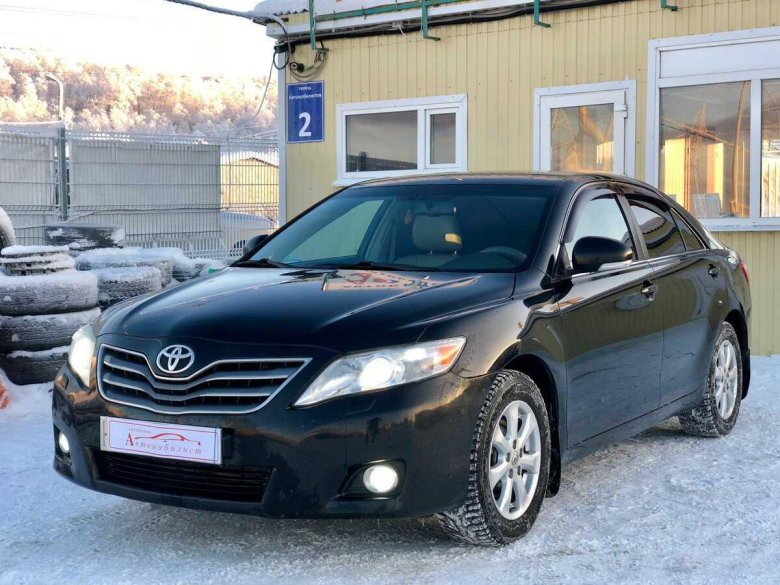 Тойота камри 2011 года