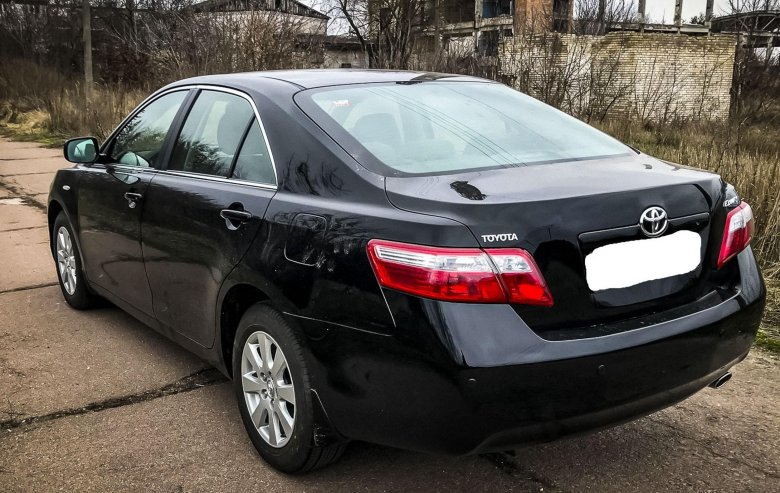 Тойота камри 40 черная