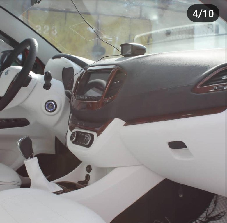 Белый салон лада веста