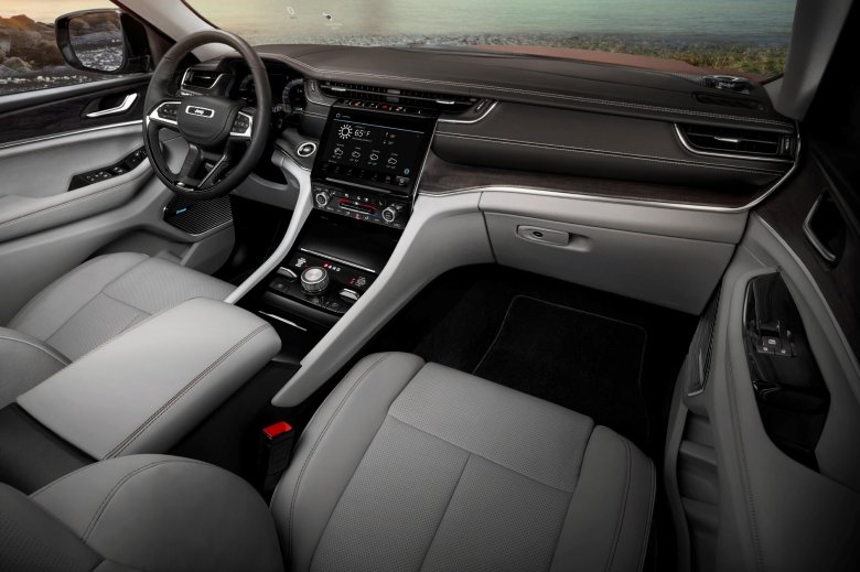 Новый джип гранд чероки