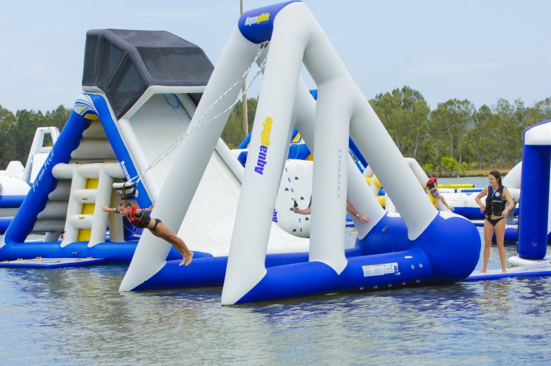 Надувной водный