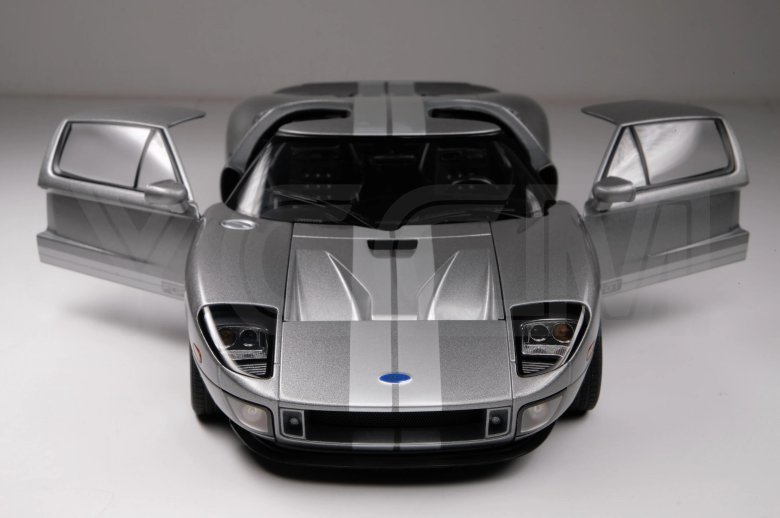 Ford gt 2004