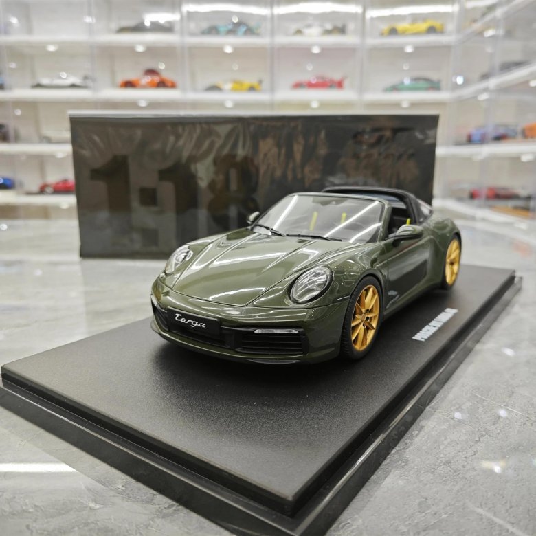 Модель автомобиля gt spirit