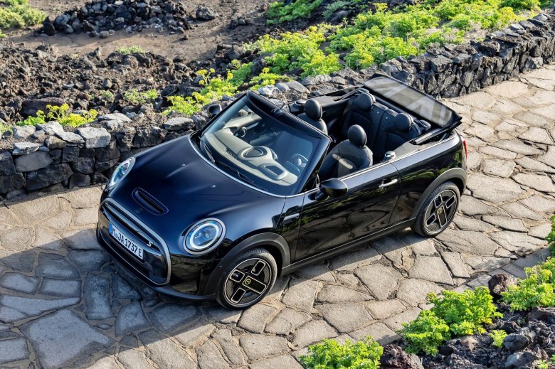 Электрический мини купер