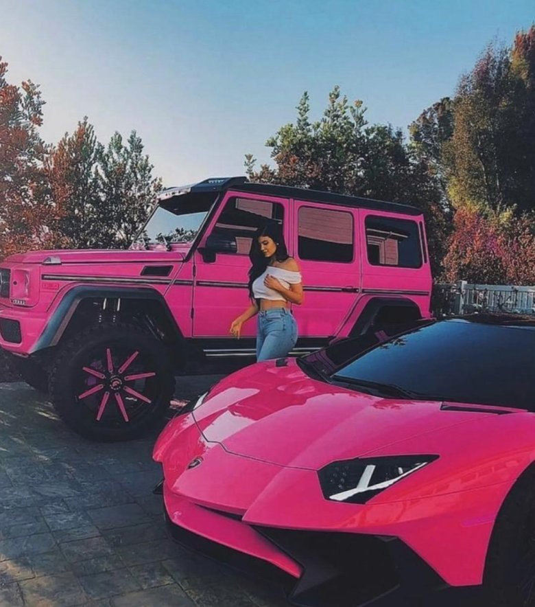 Мерседес гелендваген розовый