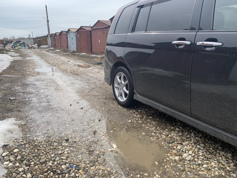 Тойота исис на 17 дисках