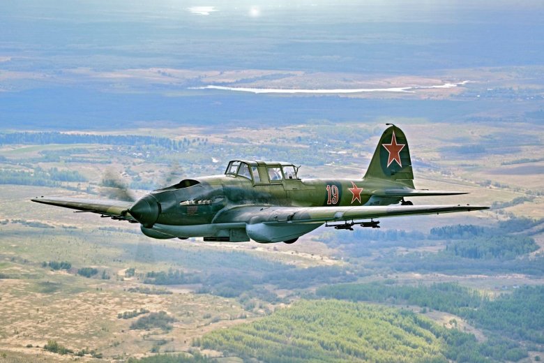 Самолет ил 2