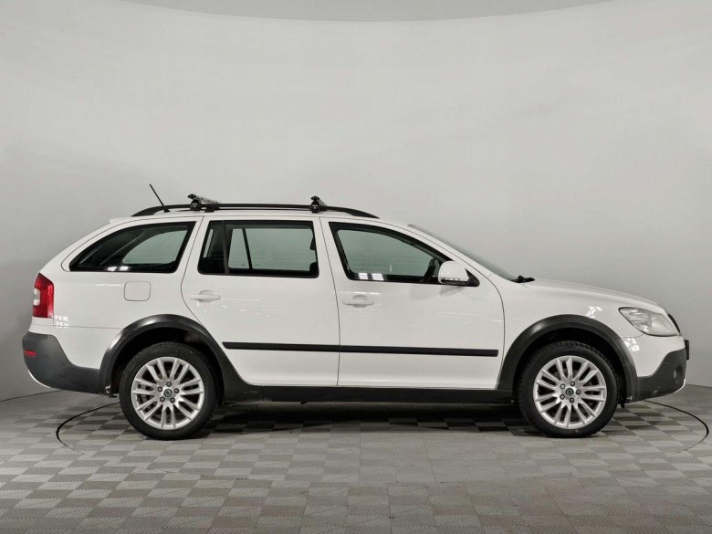 Skoda octavia scout 2012
