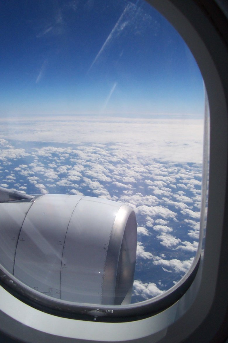 Окна самолета