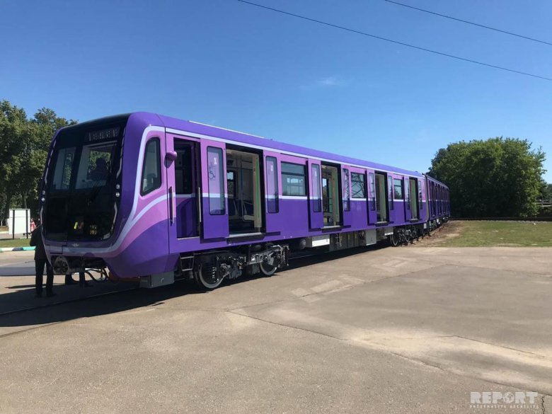 Вагоны метро азербайджана