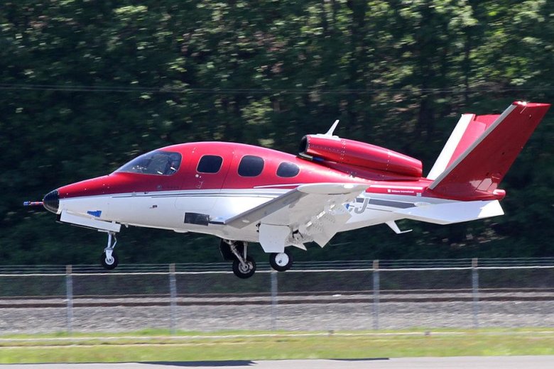 Cirrus vision jet sf 50