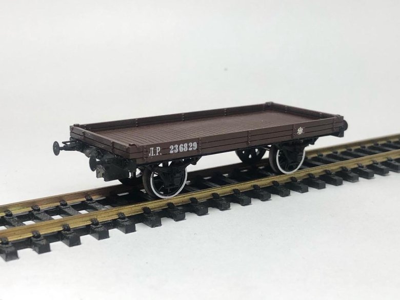 Вагон-платформа 13-9906