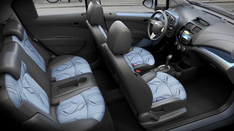 Шевроле спарк салон