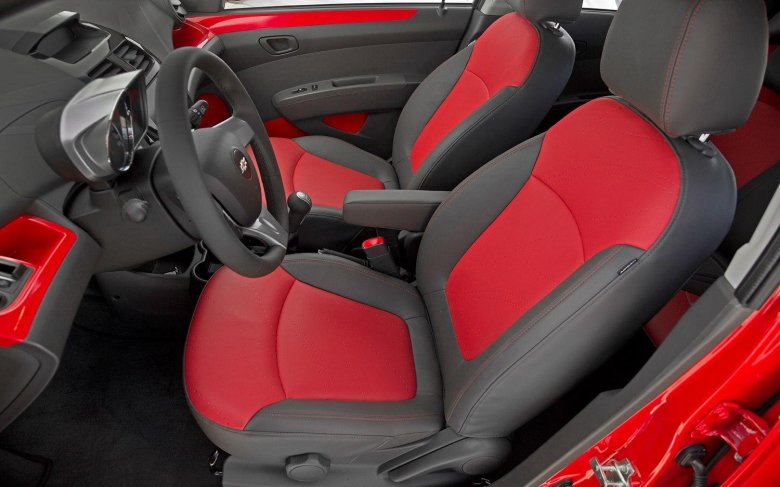 Chevrolet spark салон