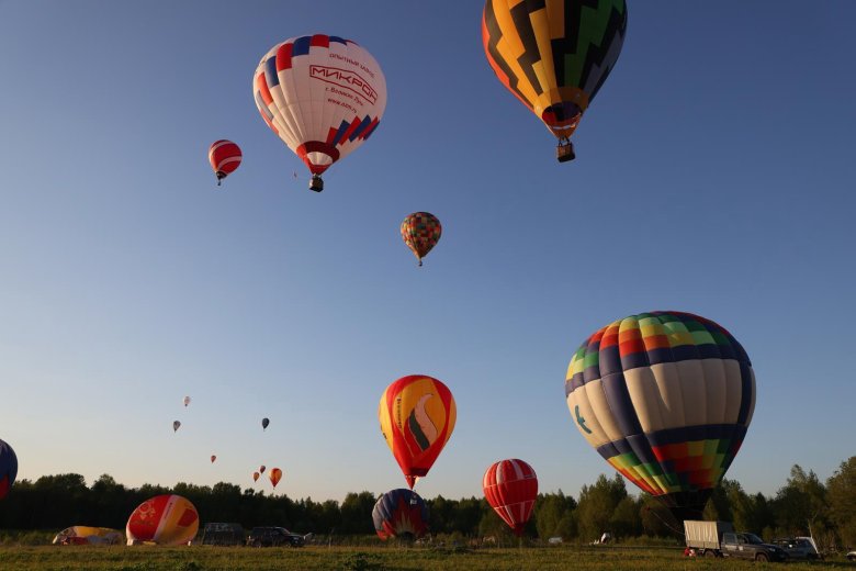 Праздник воздухоплавания в великих луках