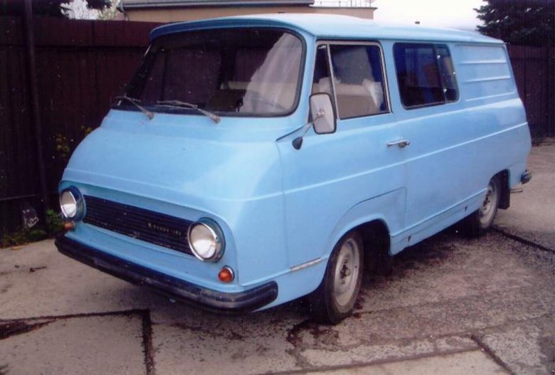 Автомобиль баркас