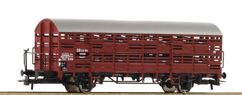 Крытый вагон roco 66646