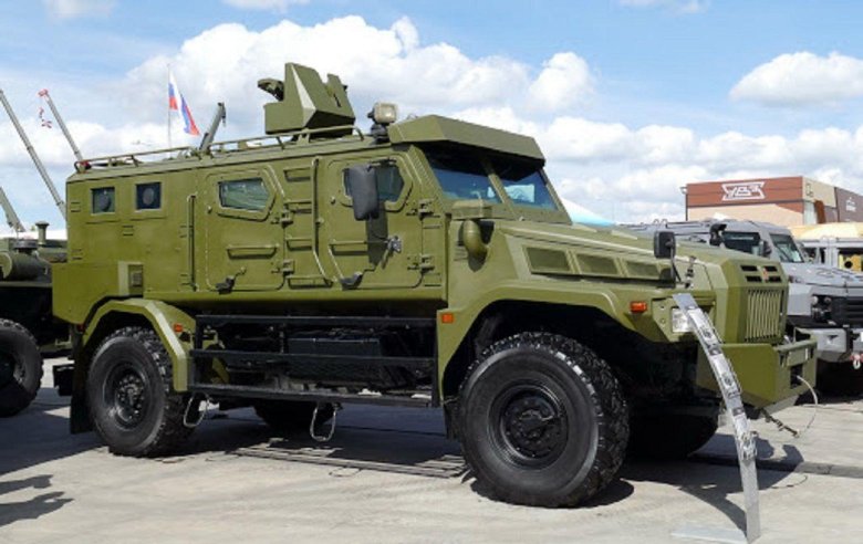 Военная машина тайфун