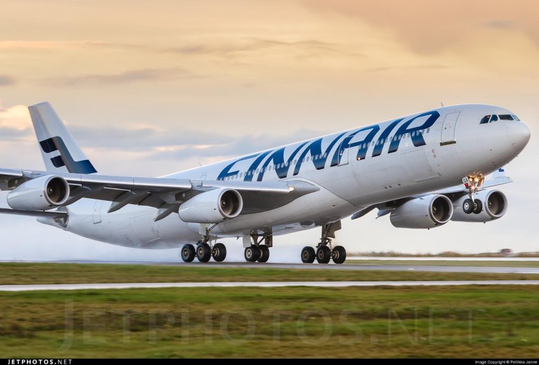 Самолет finnair