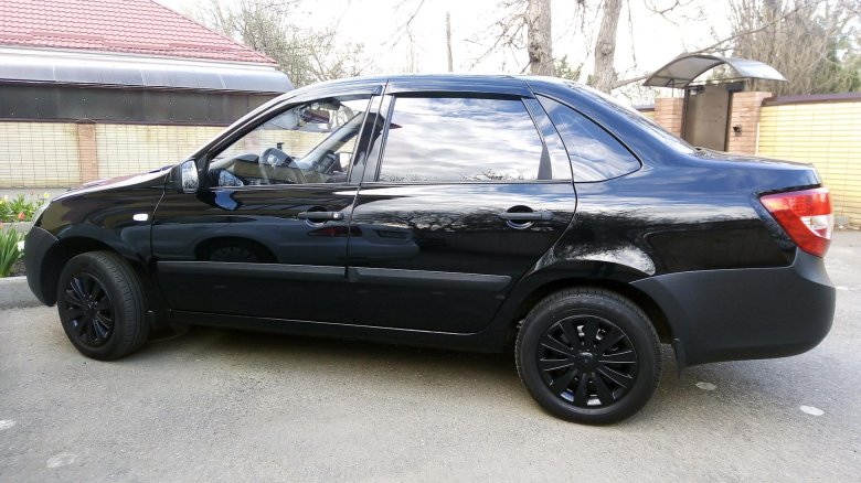 Лада гранта 2013 черная