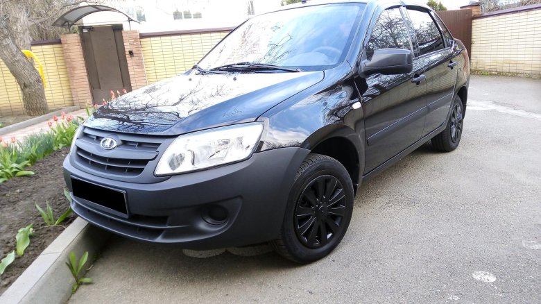 Lada granta черная