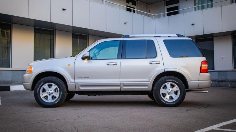 Форд эксплорер 2004 года