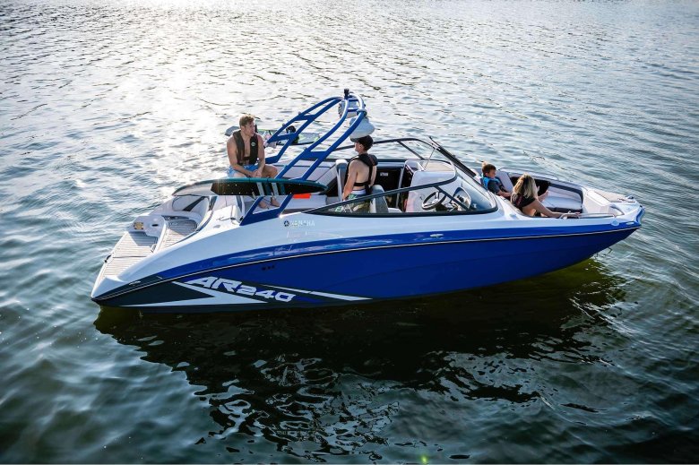Катер ямаха ар 240