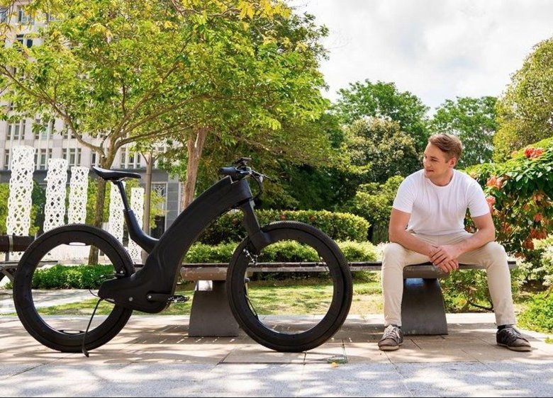 Reevo hubless e-bike