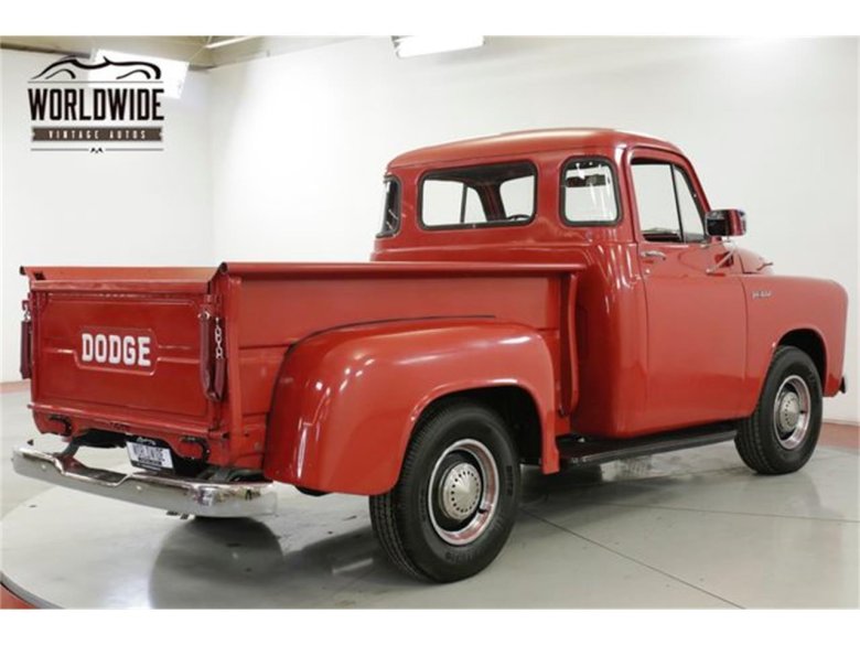 Dodge d 100