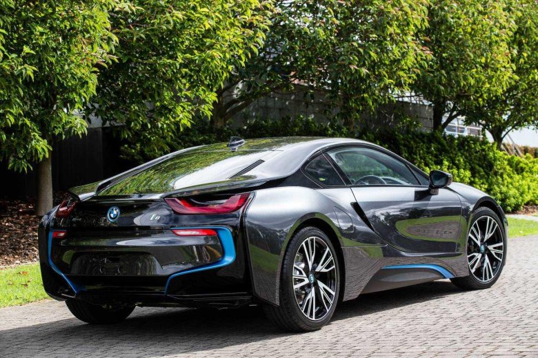 Bmw i8 2021