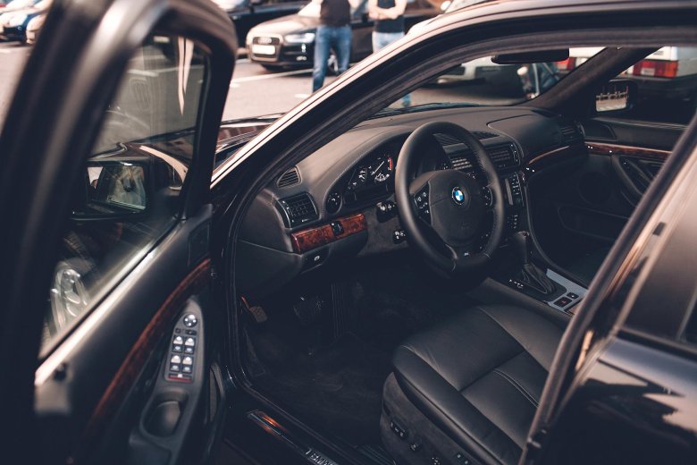 Бмв 5 е 39 салон