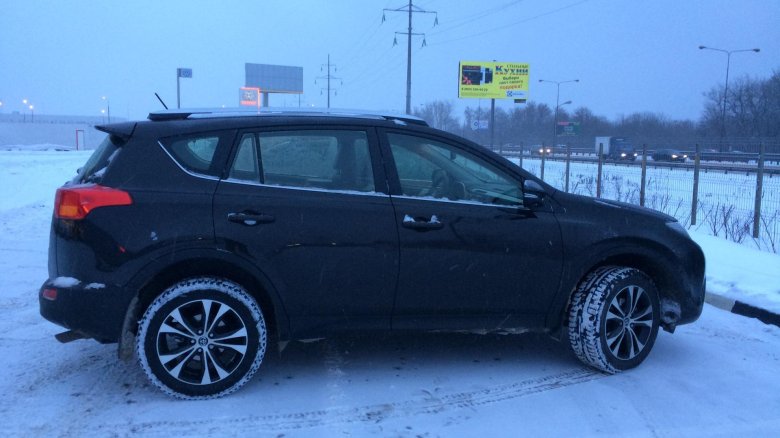 Toyota rav4 4 235/60 r18